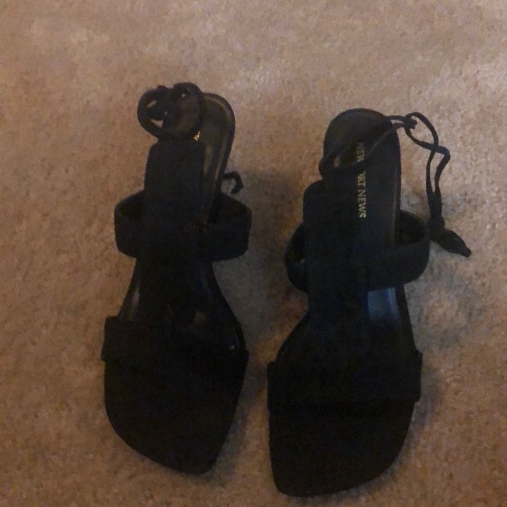 Newport News Black Heels w/Ankle Ties